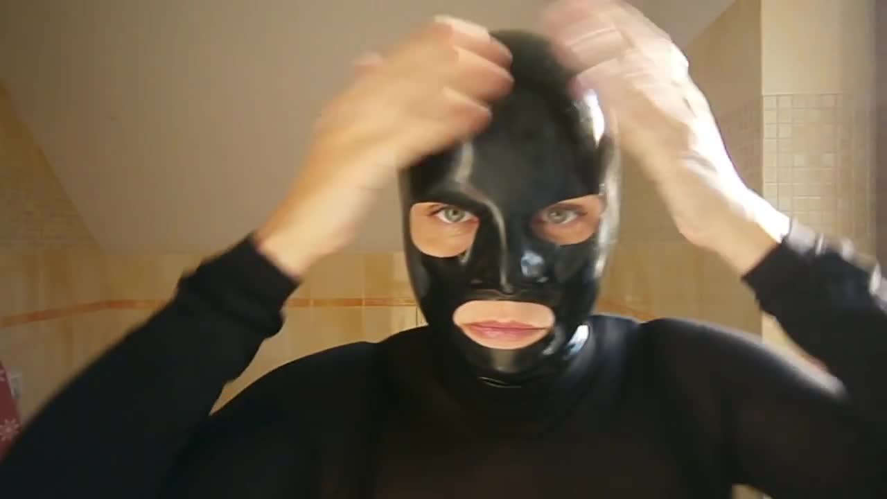 Masking gas mask - talk video